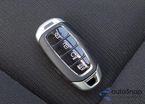 2025 Hyundai Venue Sel from USA, damaged, VIN KMHRC8A3XSU367422